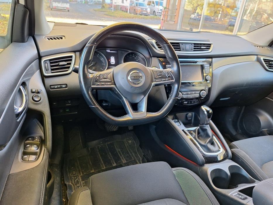 NISSAN Qashqai 2018