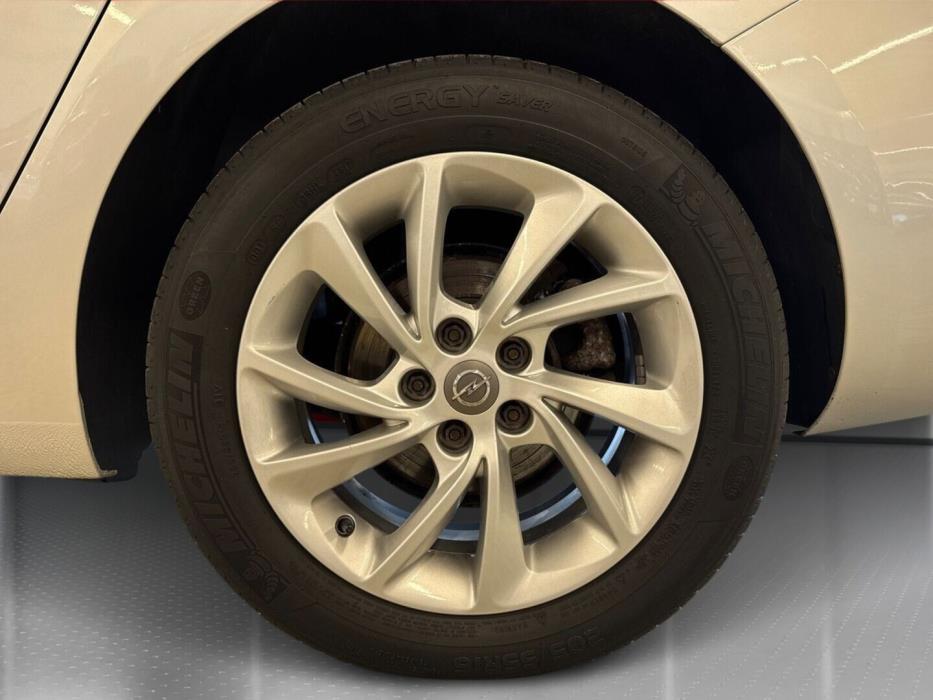 OPEL Astra 2018