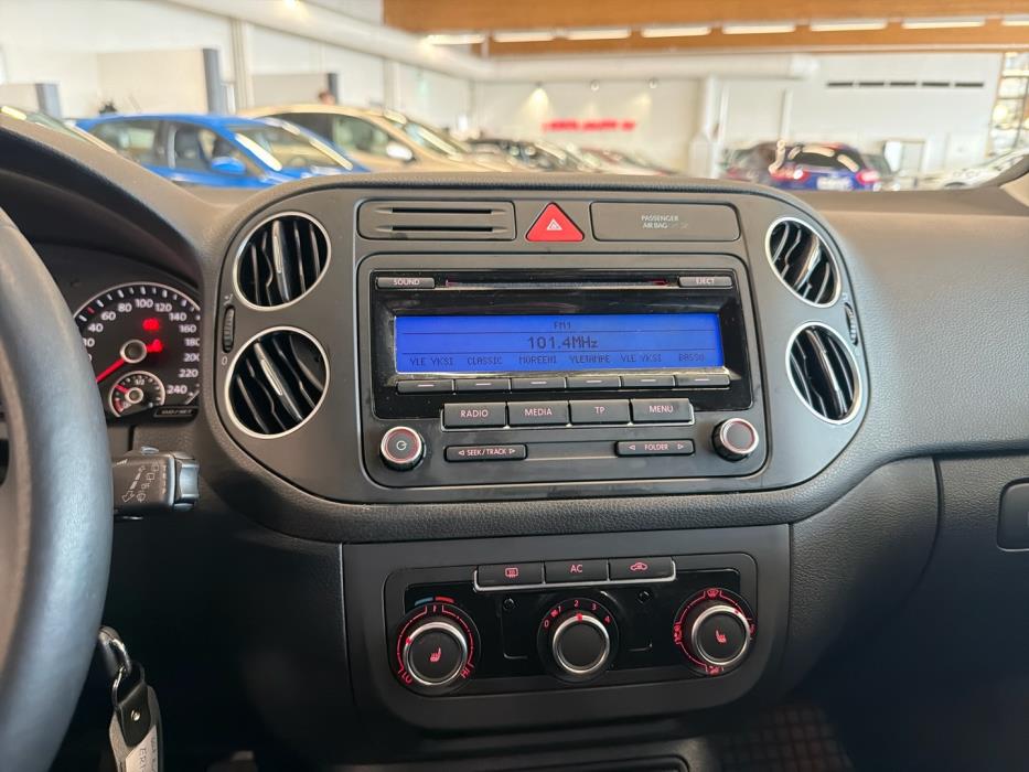 VOLKSWAGEN Golf Plus 2011
