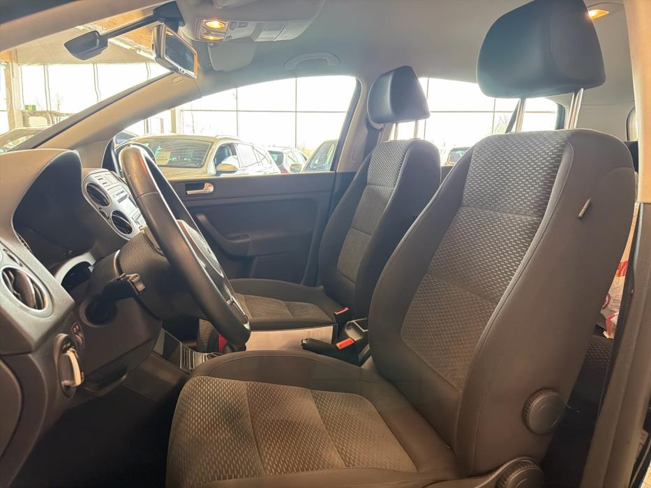 VOLKSWAGEN Golf Plus 2011