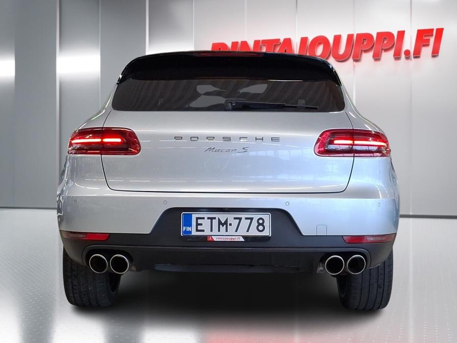 PORSCHE Macan 2015