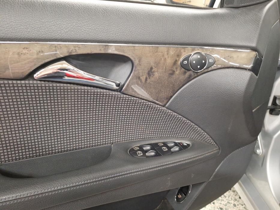 MERCEDES-BENZ E 2007