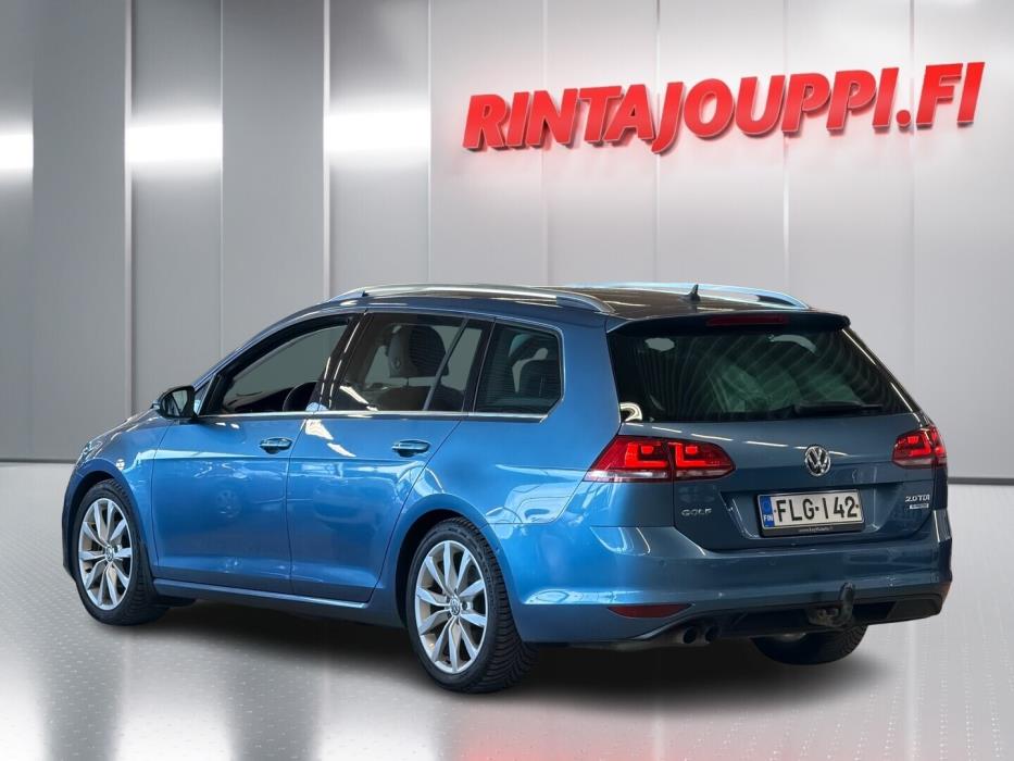 VOLKSWAGEN Golf 2013