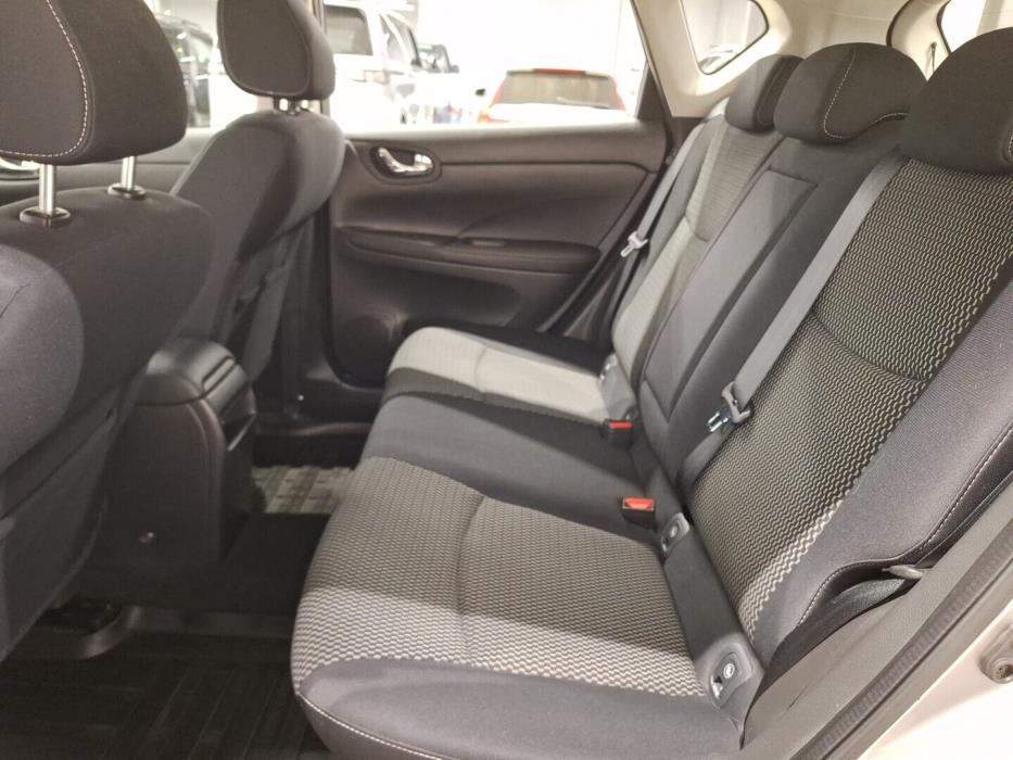 NISSAN Pulsar 2015