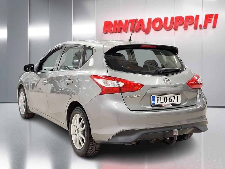 NISSAN Pulsar 2015