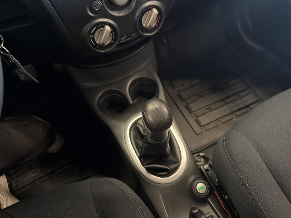 NISSAN Note 2016