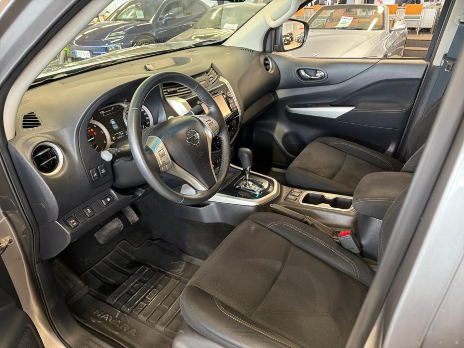 NISSAN Navara 2018