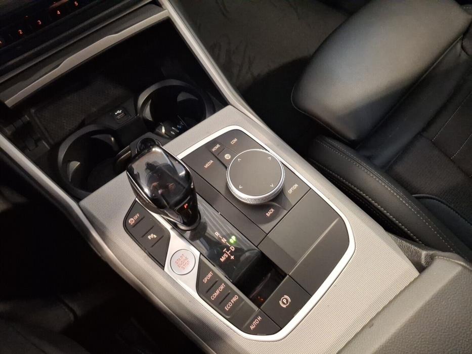 BMW 320 2021