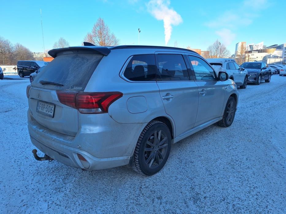 MITSUBISHI Outlander PHEV 2020