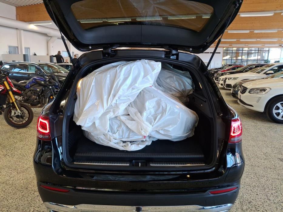 MERCEDES-BENZ GLC 2021