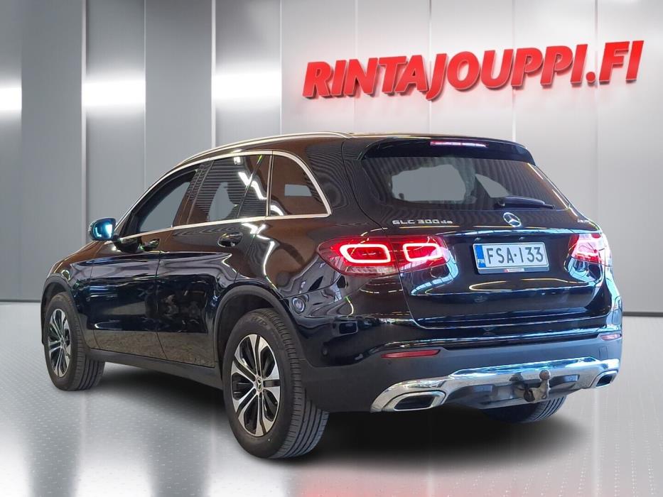 MERCEDES-BENZ GLC 2021