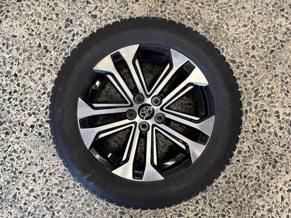 TOYOTA RAV4 Plug-in 2023