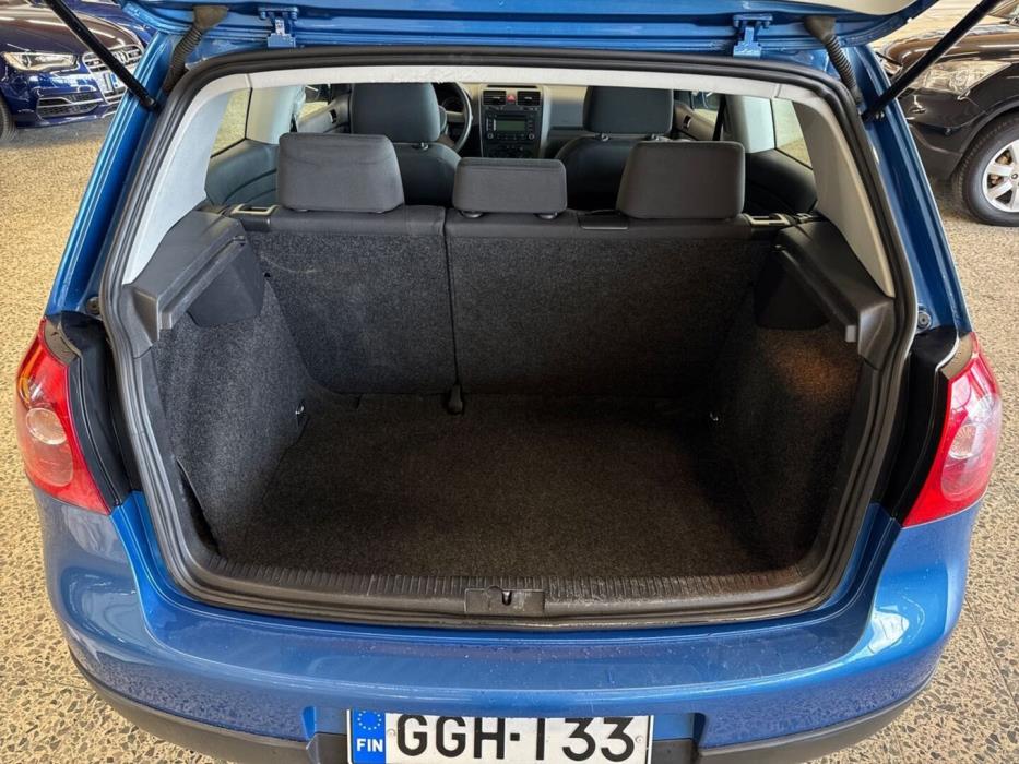 VOLKSWAGEN Golf 2005