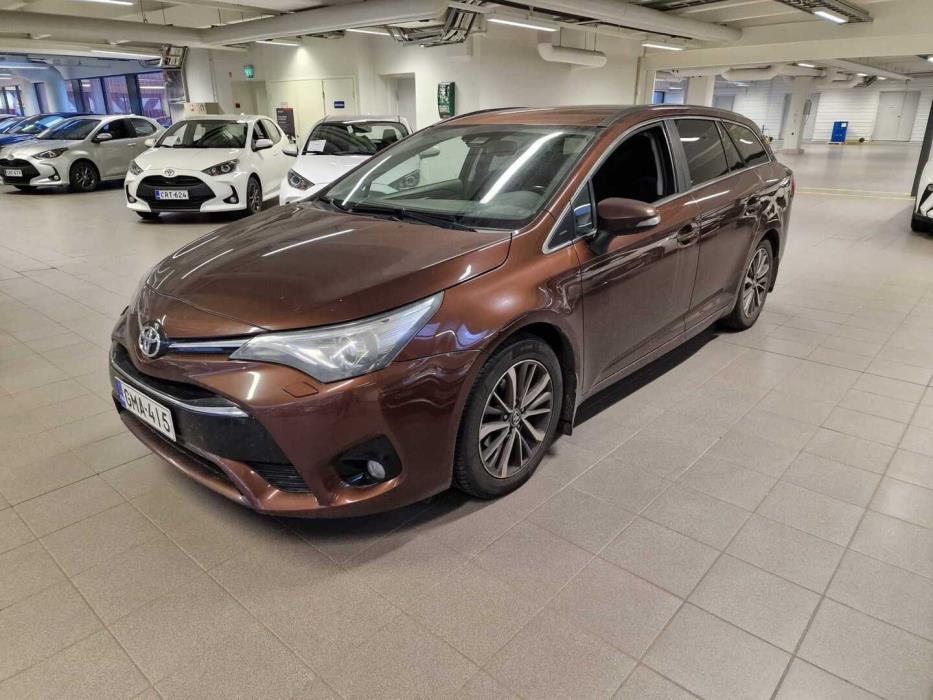 TOYOTA Avensis 2016