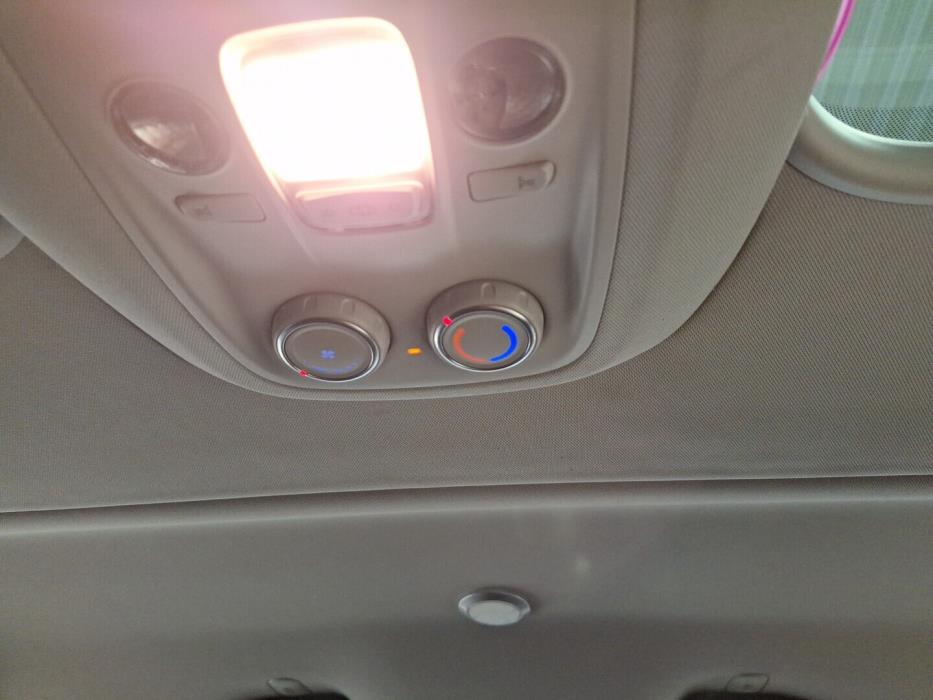 PEUGEOT Traveller 2019