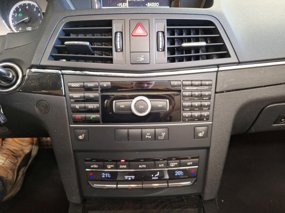 MERCEDES-BENZ E 2010