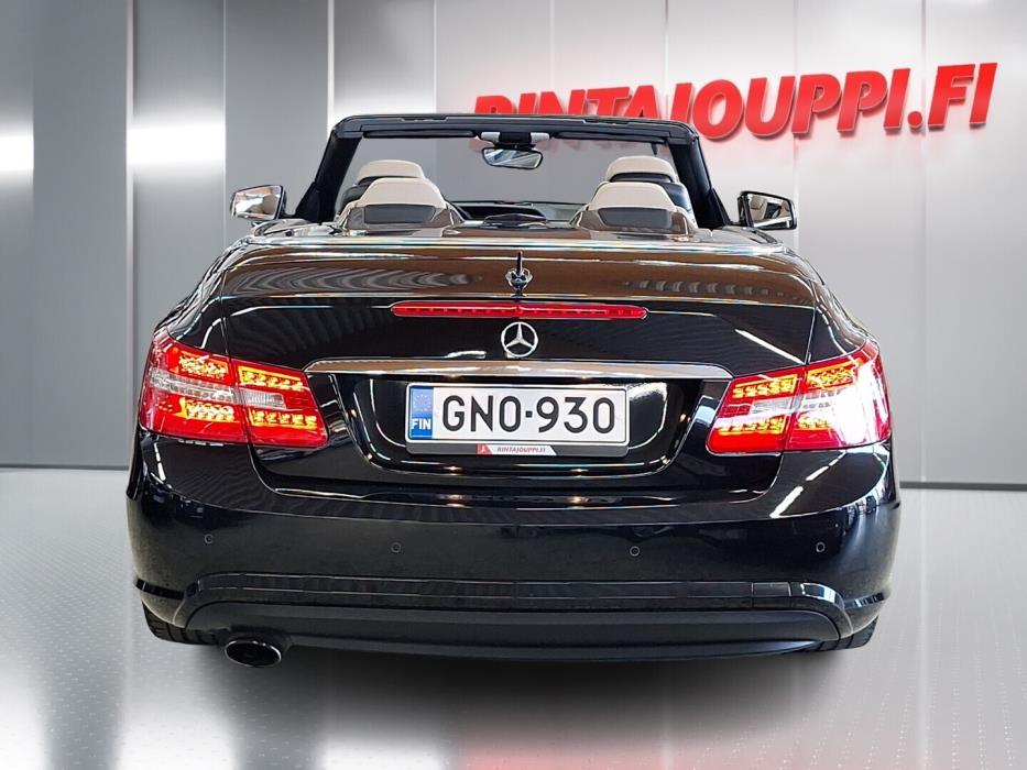 MERCEDES-BENZ E 2010