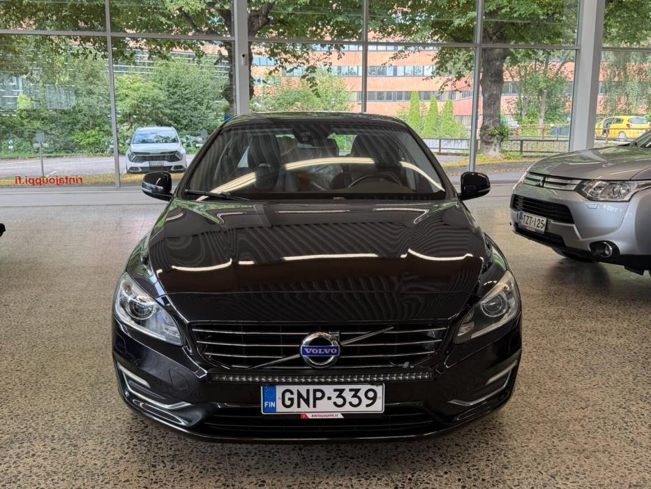 VOLVO V60 2014