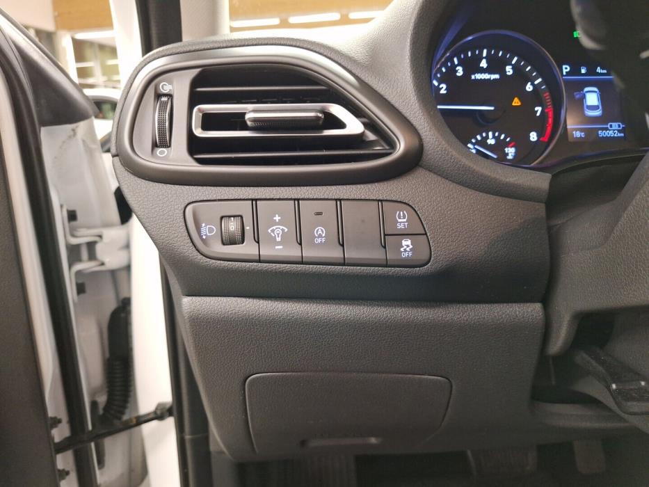 HYUNDAI i30 Hatchback 2022