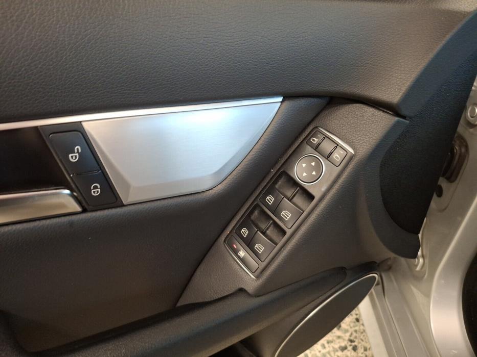 MERCEDES-BENZ C 2013