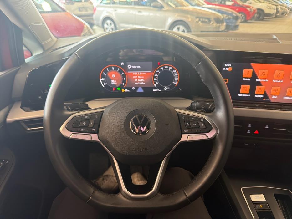 VOLKSWAGEN Golf 2021