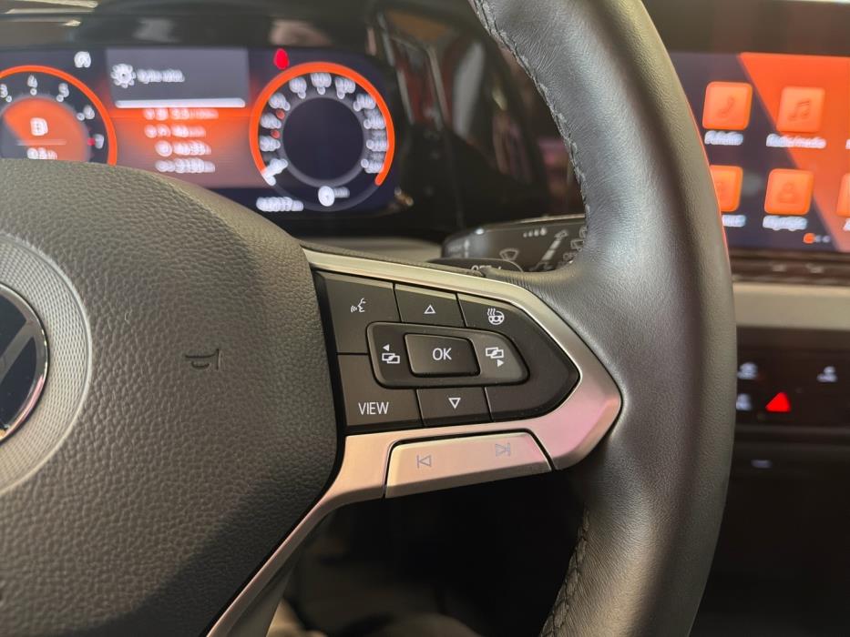 VOLKSWAGEN Golf 2021