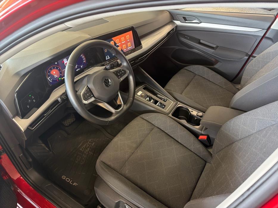 VOLKSWAGEN Golf 2021