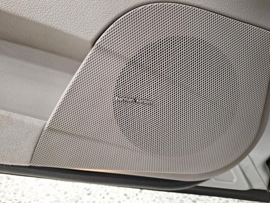 MERCEDES-BENZ E 2003