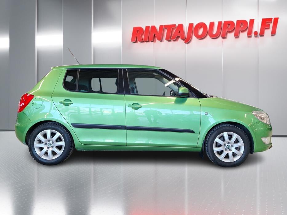 SKODA Fabia 2011