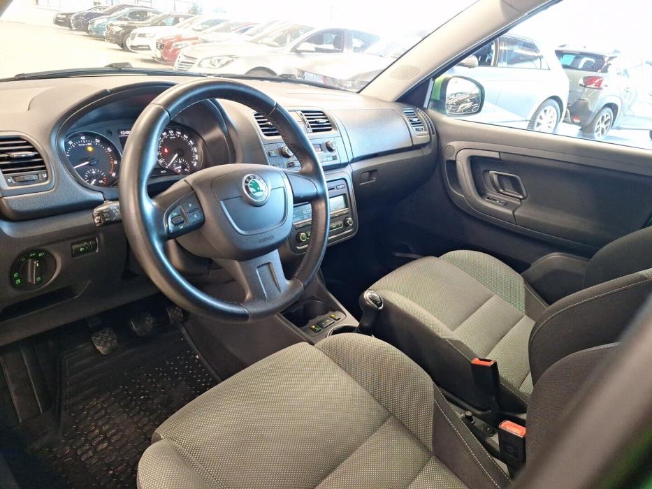 SKODA Fabia 2011