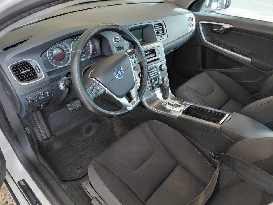 VOLVO S60 2011