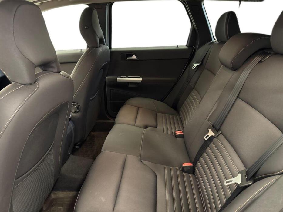 VOLVO V50 2010