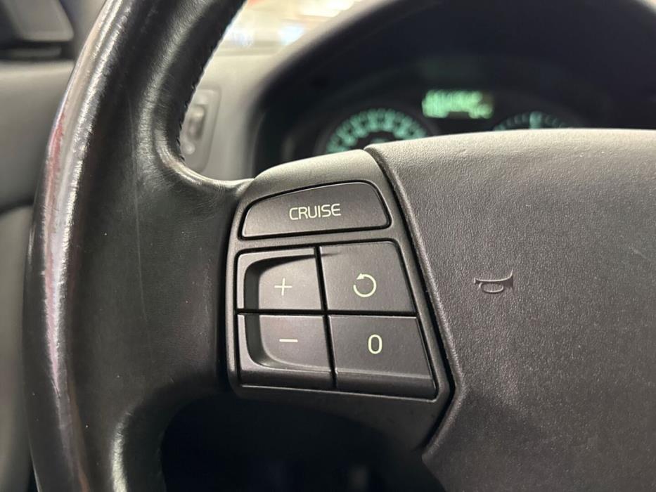 VOLVO V50 2010