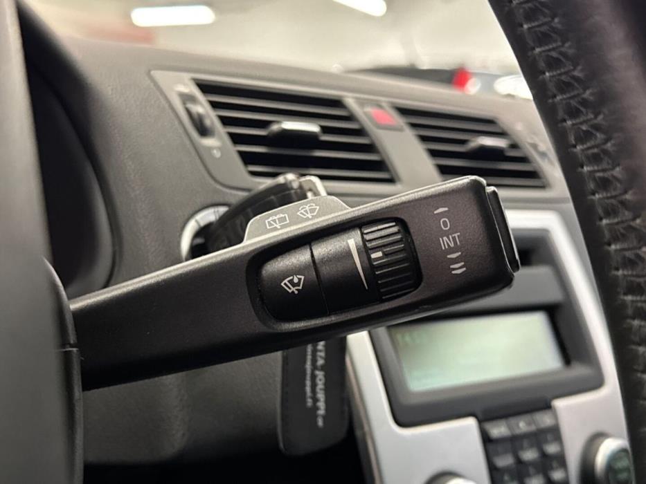 VOLVO V50 2010