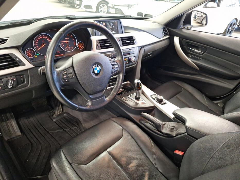 BMW 320 2015