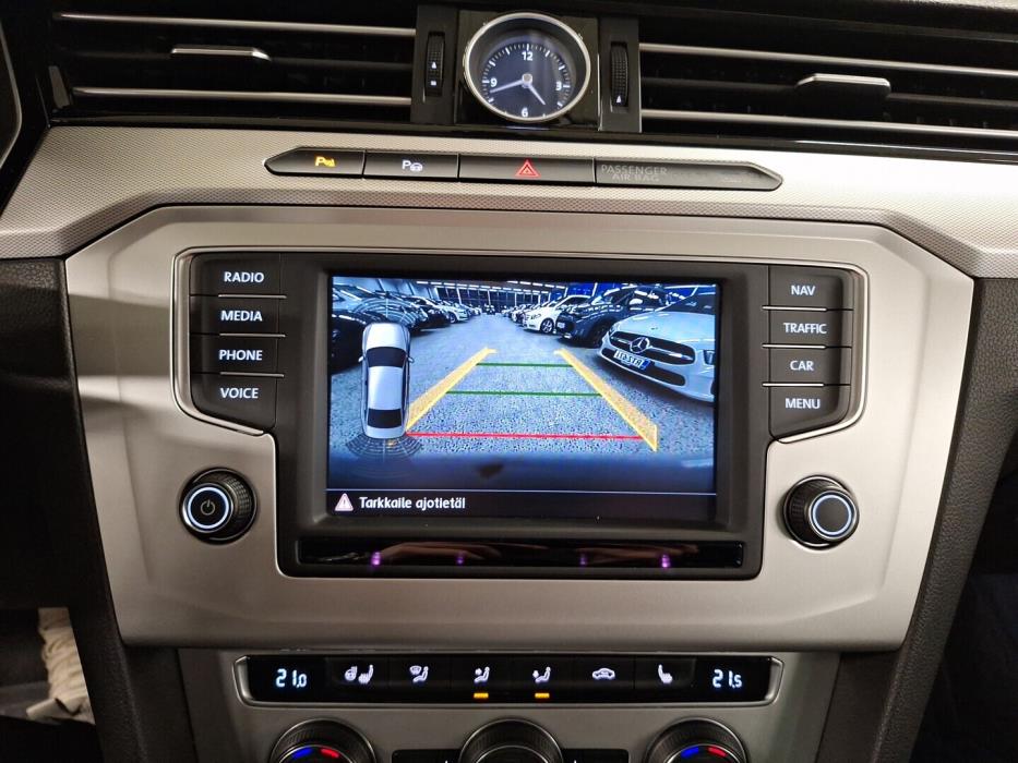 VOLKSWAGEN Passat 2016