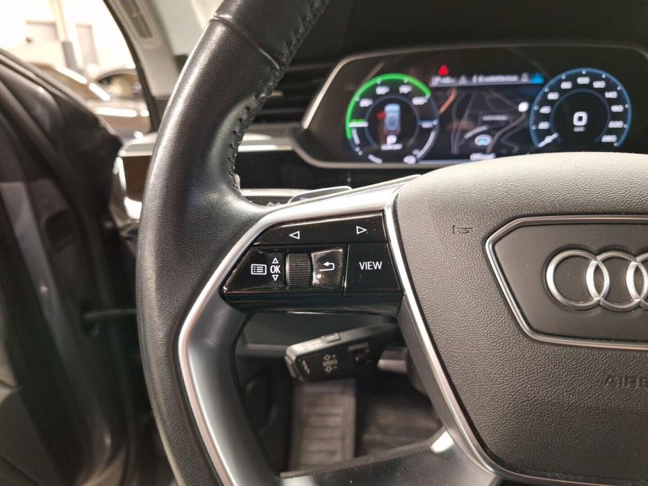 AUDI e-tron 2020
