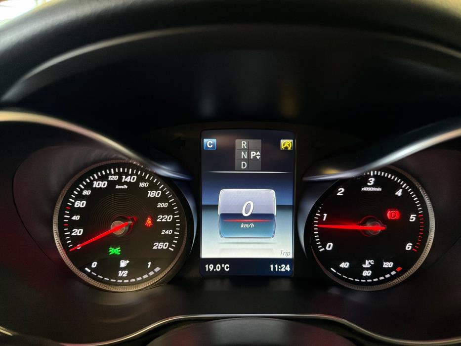 MERCEDES-BENZ C 2016