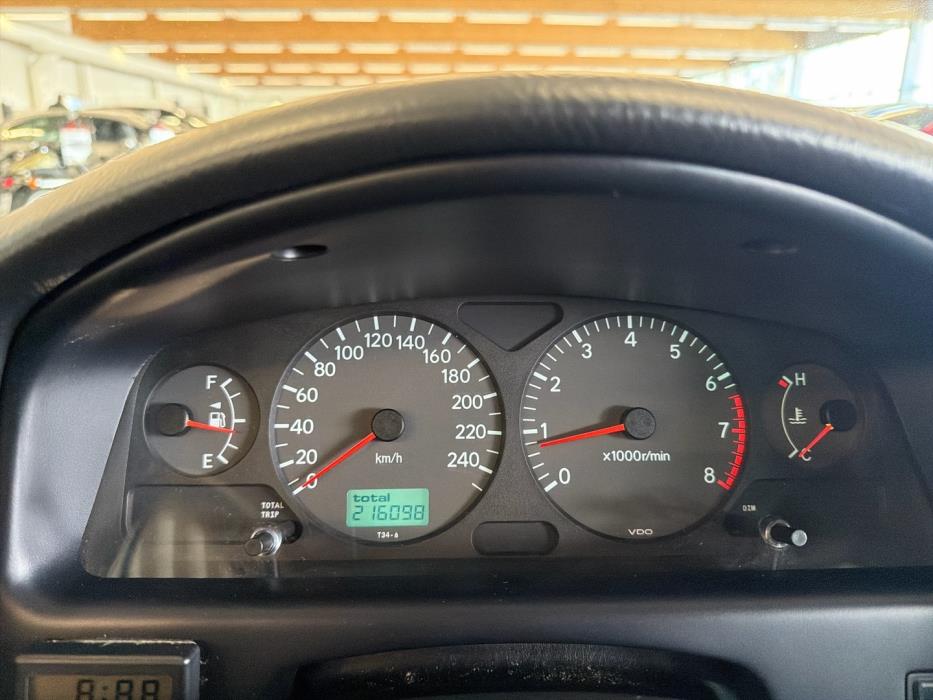 TOYOTA Avensis 2003