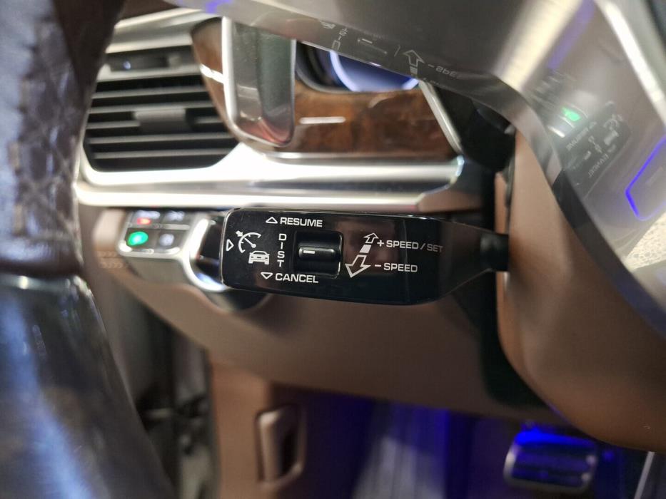 PORSCHE Panamera 2018