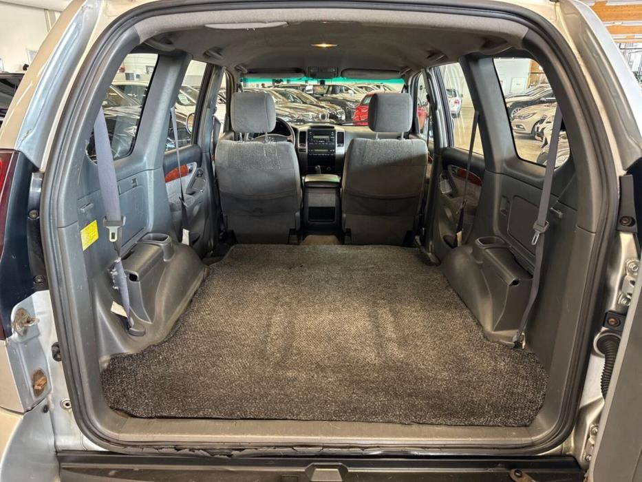 TOYOTA Land Cruiser 2003