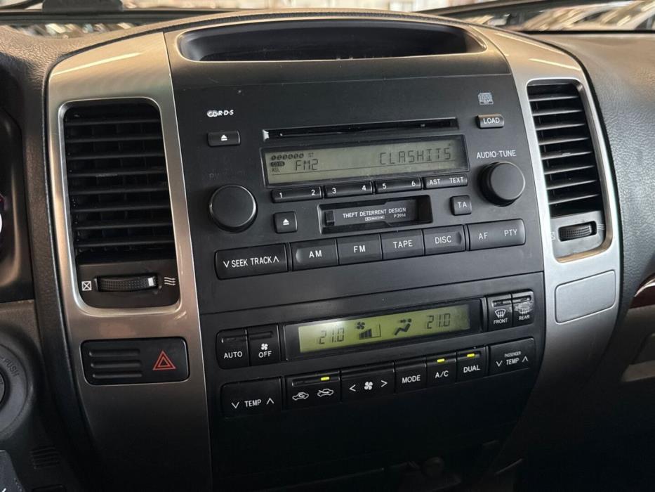 TOYOTA Land Cruiser 2003