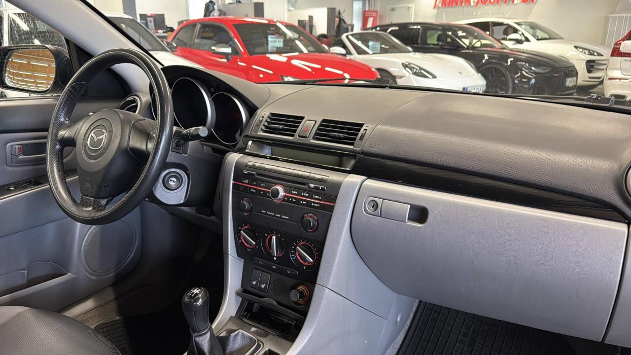 MAZDA Mazda3 2008