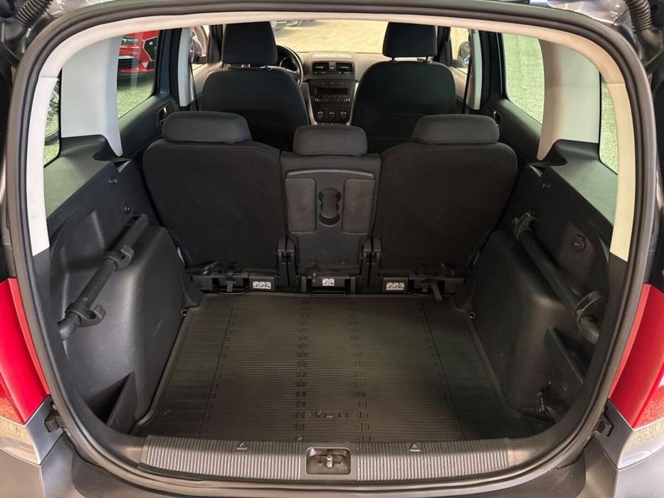 SKODA Yeti 2011