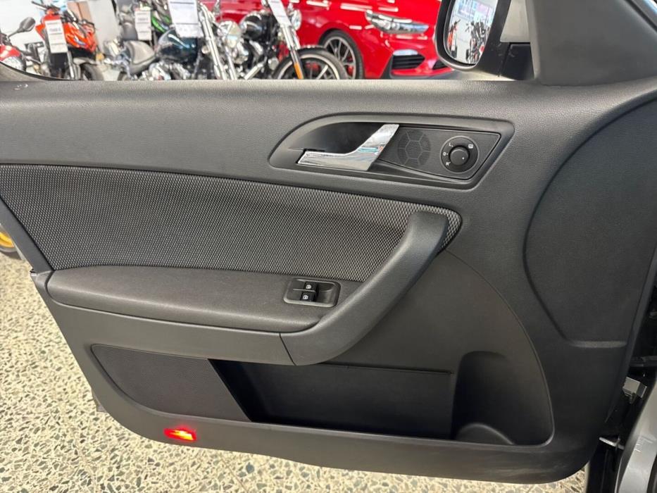 SKODA Yeti 2011
