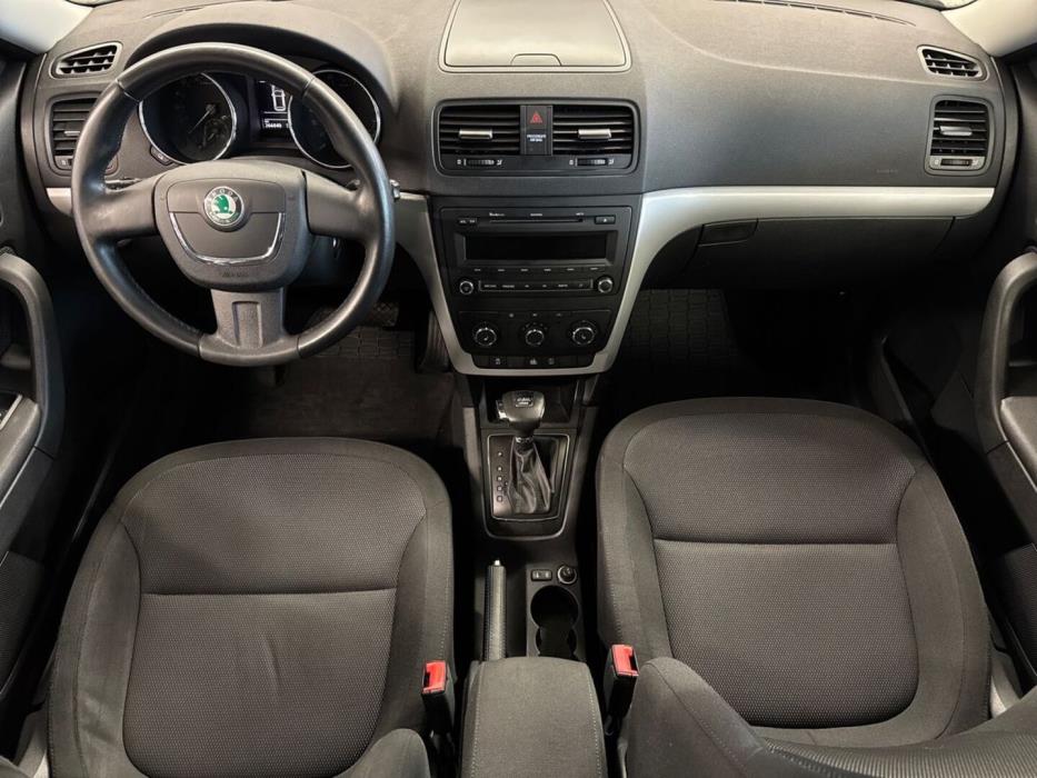 SKODA Yeti 2011