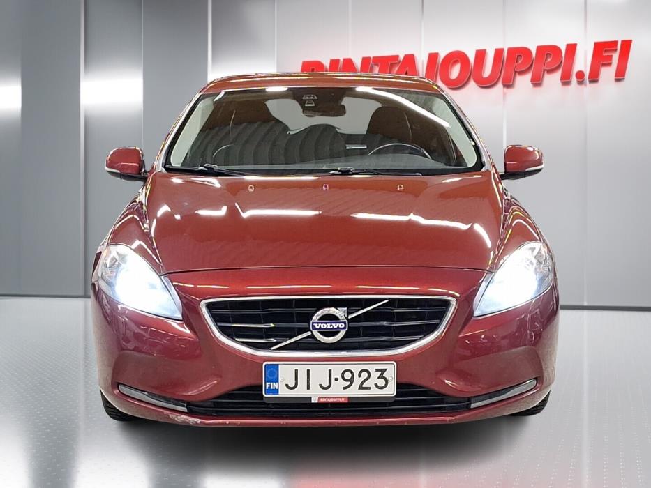 VOLVO V40 2012