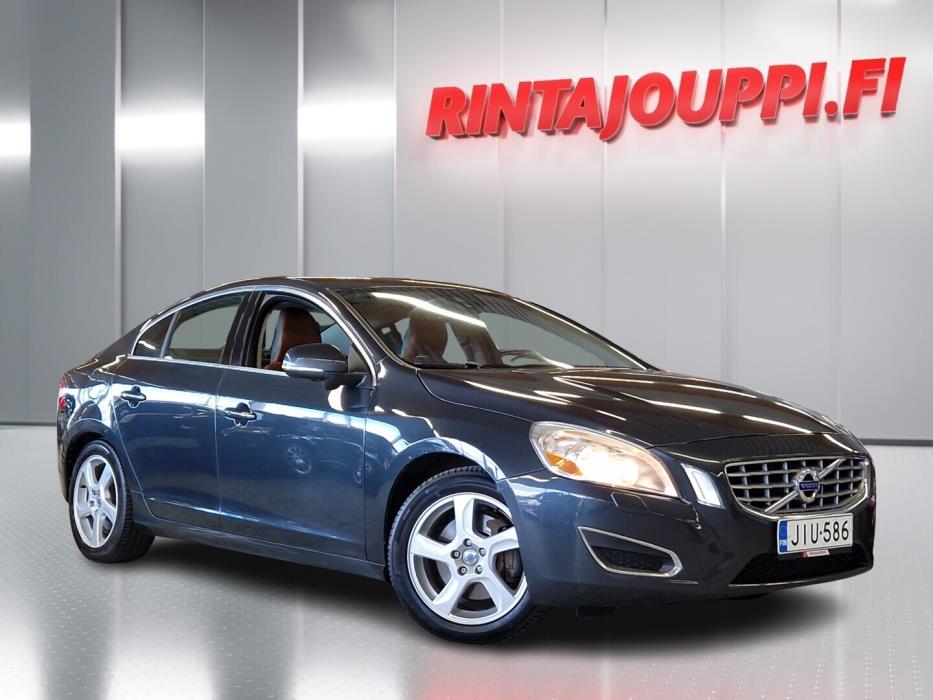 VOLVO S60 2012