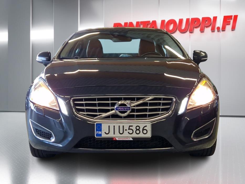 VOLVO S60 2012