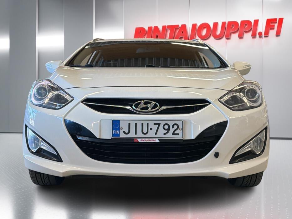 HYUNDAI i40 2012